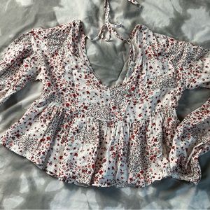 Flowy cropped blouse